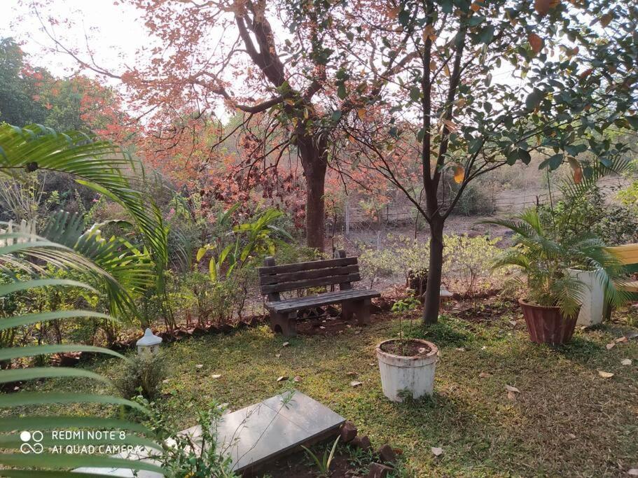 Lobville Homestay Karjat Exteriér fotografie